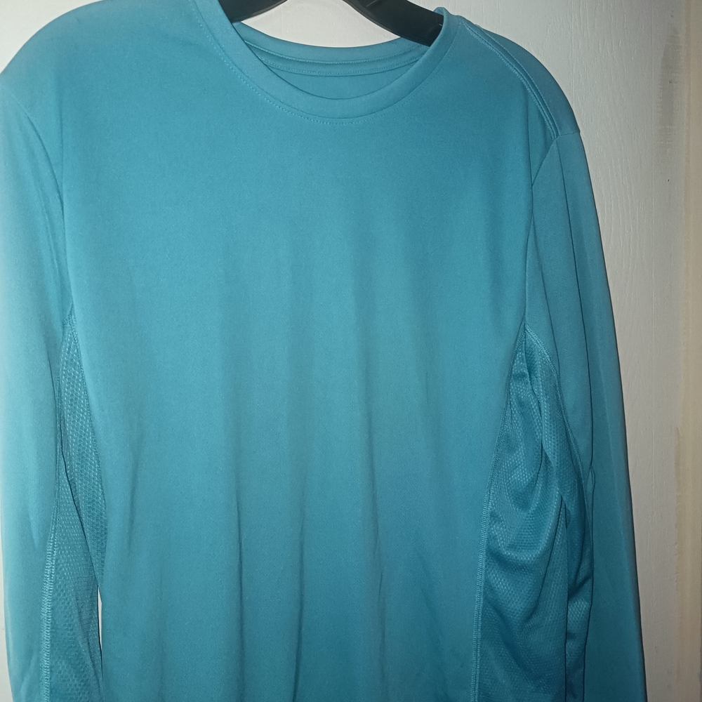 Women's Blue Huk Fishing Rash Guard. Long Sleeve Shirt